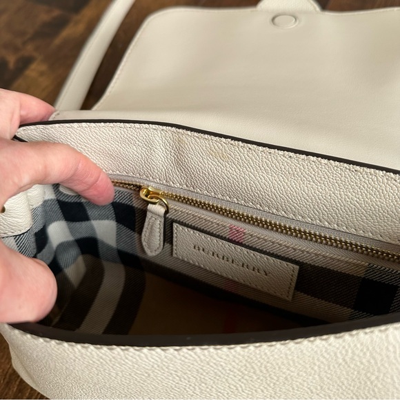 Burberry • Grain Calfskin Small Medley Crossbody • Limestone - Picture 12 of 15